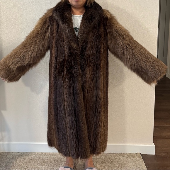 Luxurius Faux and Beaver Fur Coat - Picture 1 of 11